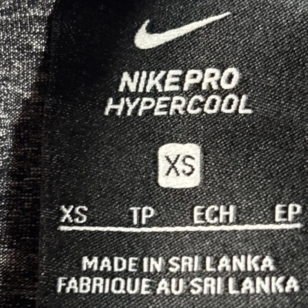 Nike‎ Pro Hyper Cool Women's XS Gray Leggings Stretch Pants Performance